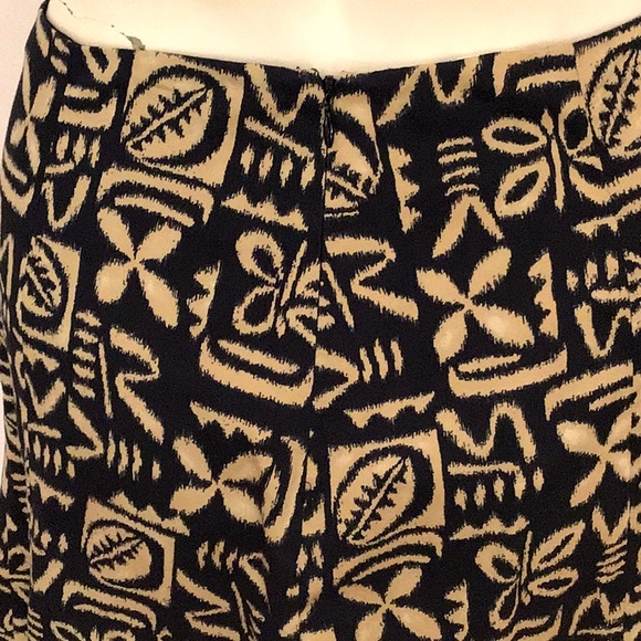 Jones New York Signature Black and Caramel Skirt - Picture 2 of 8